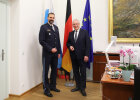 Neuer Vizepräsident des Polizeipräsidiums Oberfranken Ulrich Rothdauscher und Innenminister Joachim Herrmann