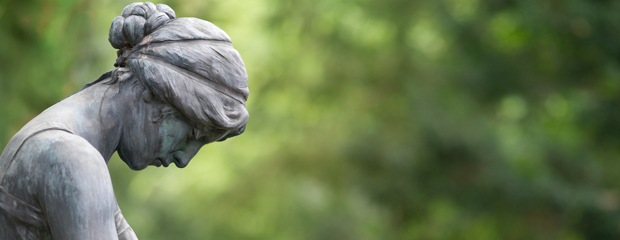 Statue auf einem Friedhof