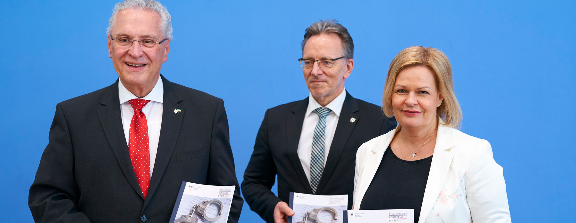 Nancy Faeser, Joachim Herrmann und Holger Münch präsentieren die Kriminalstatistik