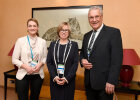 Innenminister Joachim Herrmann im Gespräch mit der Europol-Exekutivdirektorin Catherine de Bolle und Digitalministerin Judith Gerlach.