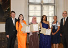 Gruppenfoto: Festakt zur Übergabe der Urkunden in der Berufsbildung Hauswirtschaft