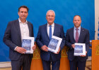 Eisenreich, Herrmann und Michael Weinzierl Bayerischen Landeskriminalamt