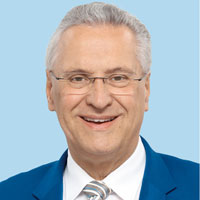 Offizielles Portraitbild von Staatsminister Joachim Herrmann, MdL zur honorarfreien Verwendung Staatsminister Joachim Herrmann, MdL