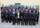 Innen- und Sportminister Joachim Herrmann ehrt 32 erfolgreiche Sportlerinnen und Sportler der Bayerischen Polizei im Odeon des bayerischen Innenministeriums. Darunter waren unter anderem Weltcupgewinner sowie Welt- und Europameister. "Wir sind auf Ihre sportlichen Erfolge sehr stolz", erklärte Herrmann. "Mit Ihren eindrucksvollen Leistungen haben Sie das Ansehen der Bayerischen Polizei bei nationalen und internationalen Wettbewerben in besonderer Art und Weise gefördert." Die Sportlerinnen und Sportler seien ein Beleg für die vorbildliche dienstliche und sportliche Einstellung bayerischer Polizeibeamter.