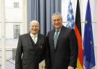 Ordensaushändigung am 22. Januar 2013 - Verdienstkreuz 1. Klasse an Hubertus Lindner