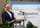 Bayerns Innen- und Sportminister Joachim Herrmann ehrt 45 erfolgreiche Sportlerinnen und Sportler der Bayerischen Polizei für ausgezeichnete Leistungen.